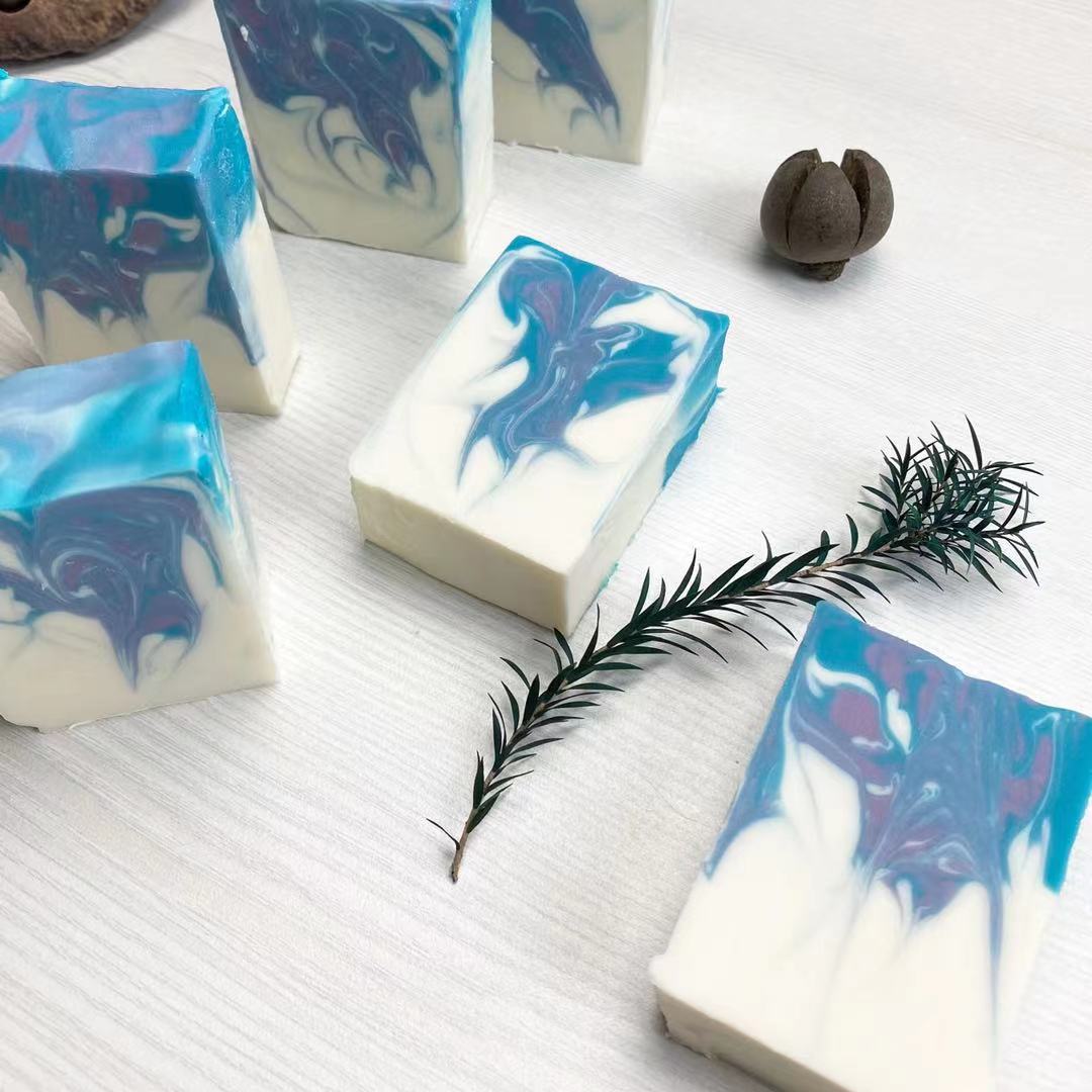 Blue swirls in Cold Process Soap + Left-Over Soap Batter for Seashell Embeds